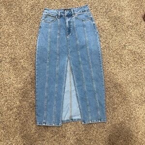 Denim skirt